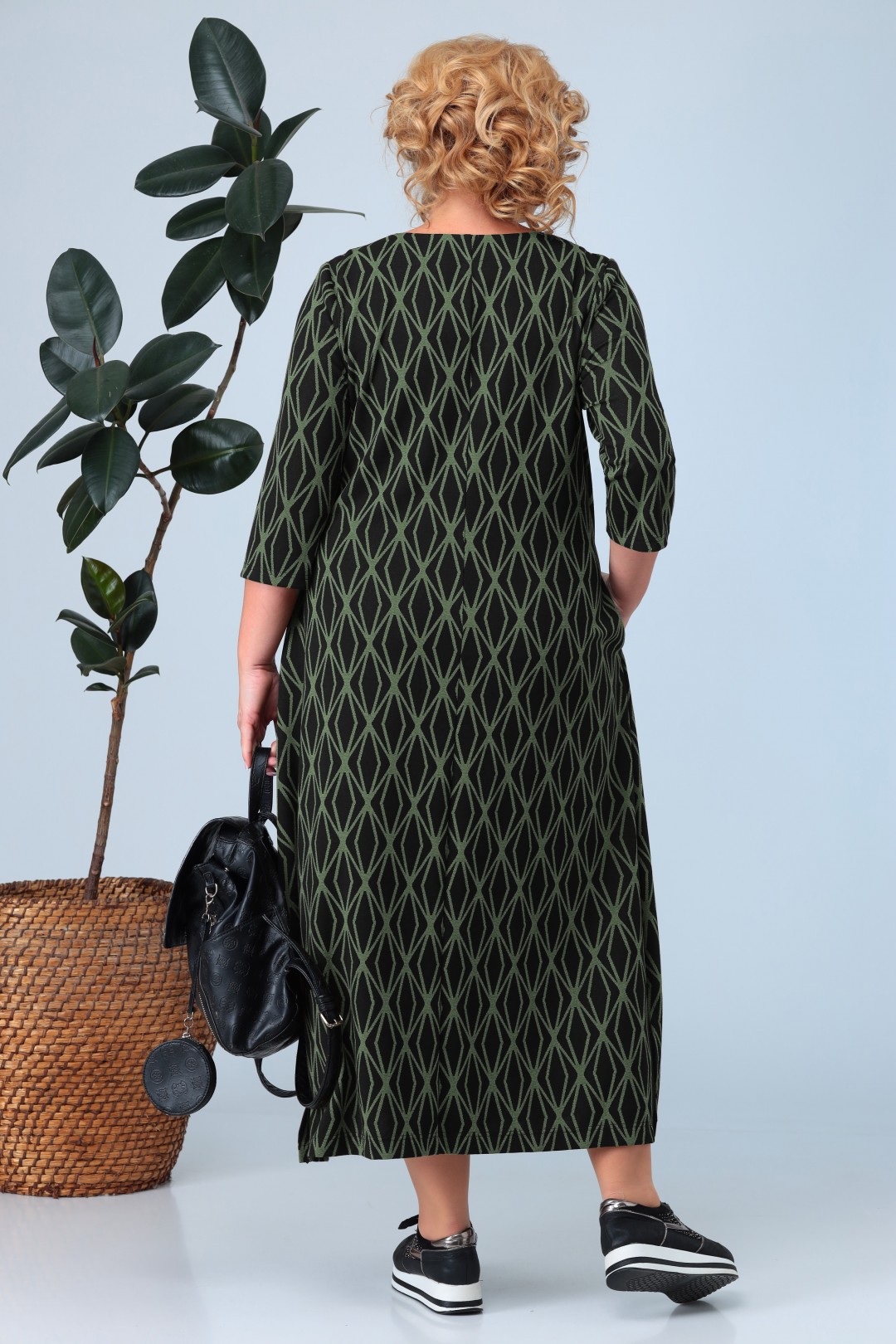 Платье Anastasia 687 зелёный