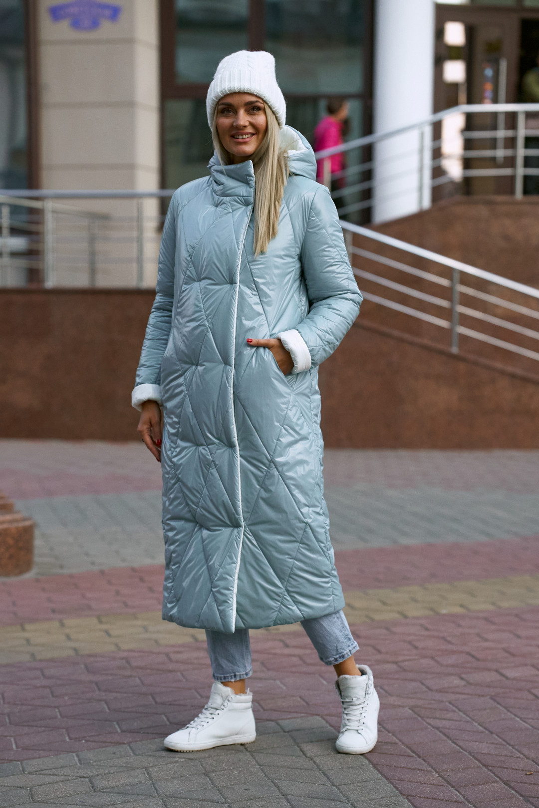 Пальто Azzara 3129М (бело-голубое) лак