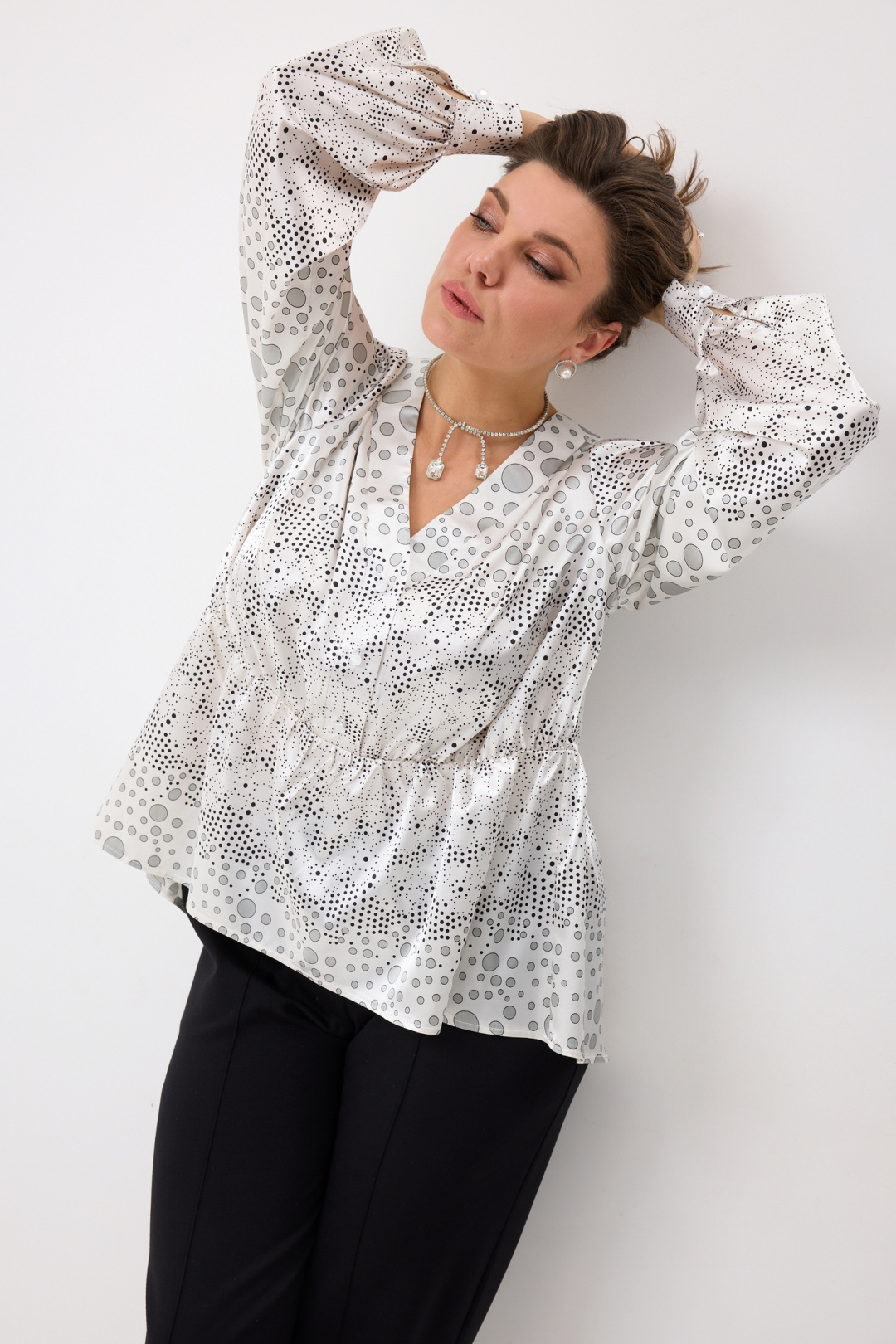 Блузка BegiModa 4146 круги на белом