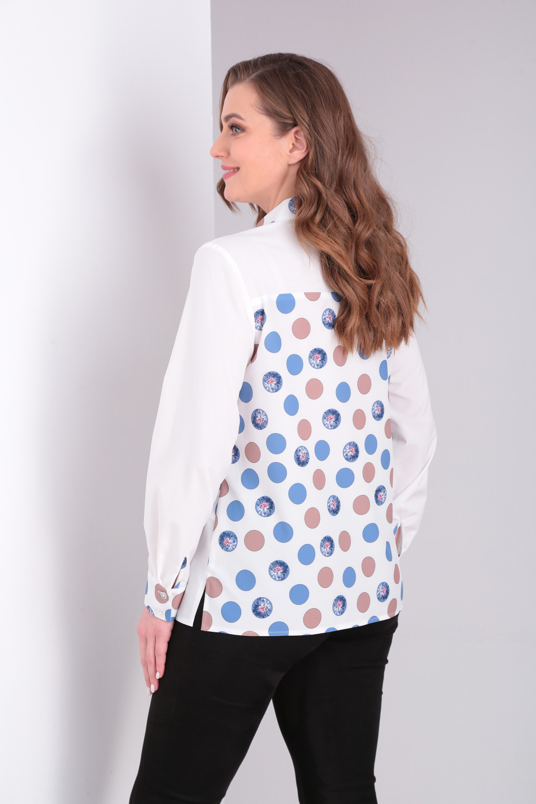 Рубашка Элль-стиль 528/1-молочный +крупный горох