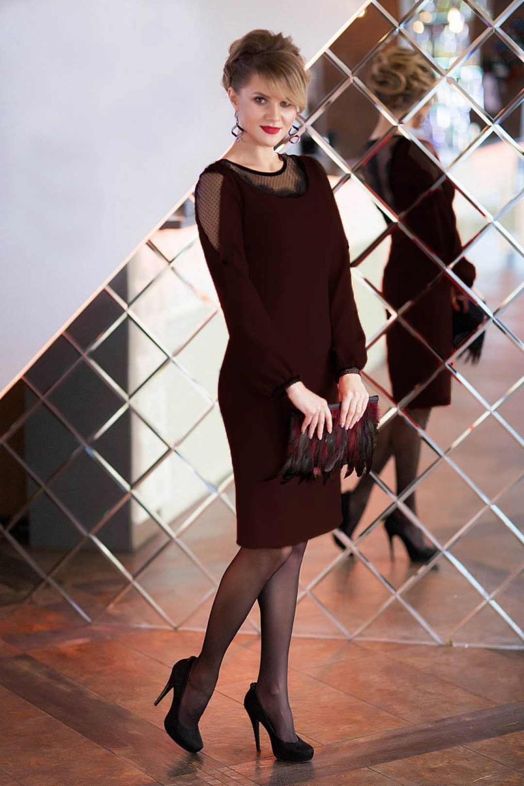 Платье ЕвроМода 251/1 горький шоколад с черной  отделкой
