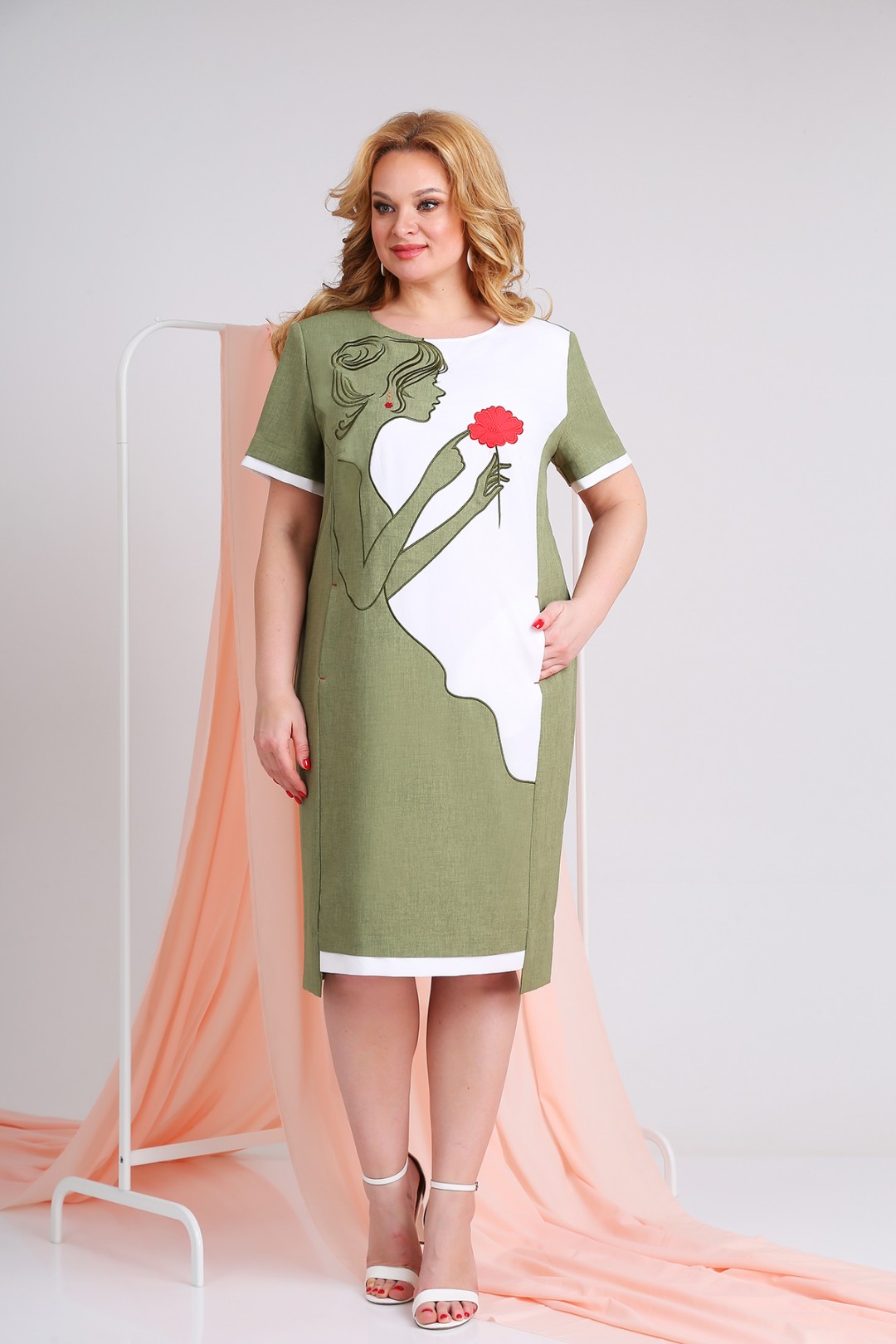 Платье Ивелта плюс 1680 зеленый