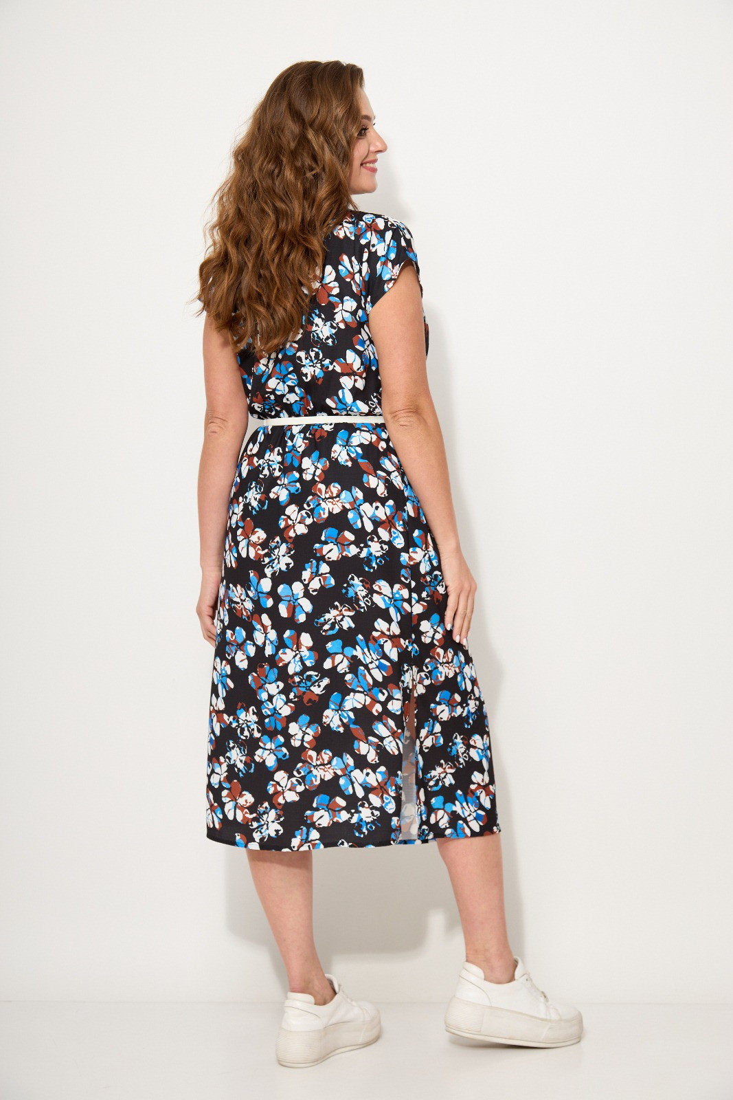 Платье Кокетка и К 943-4 черный+синие цветы