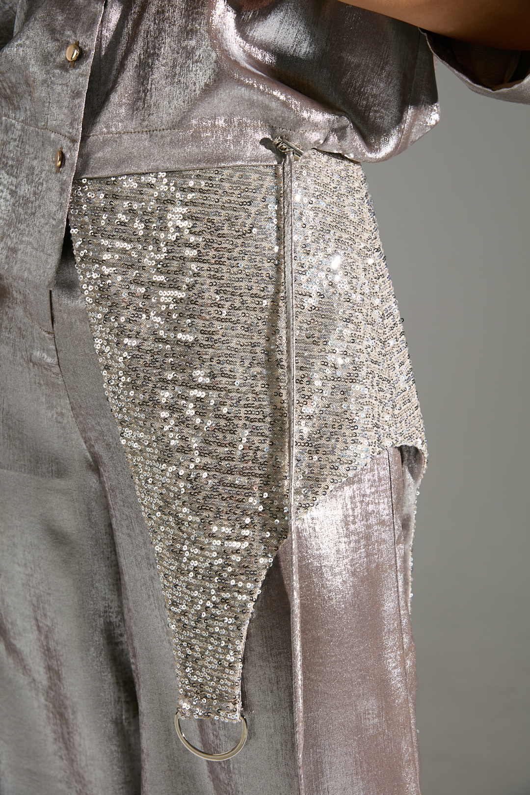 Костюм Лаборатория Моды М 98 бежевый шиммер - фото 6