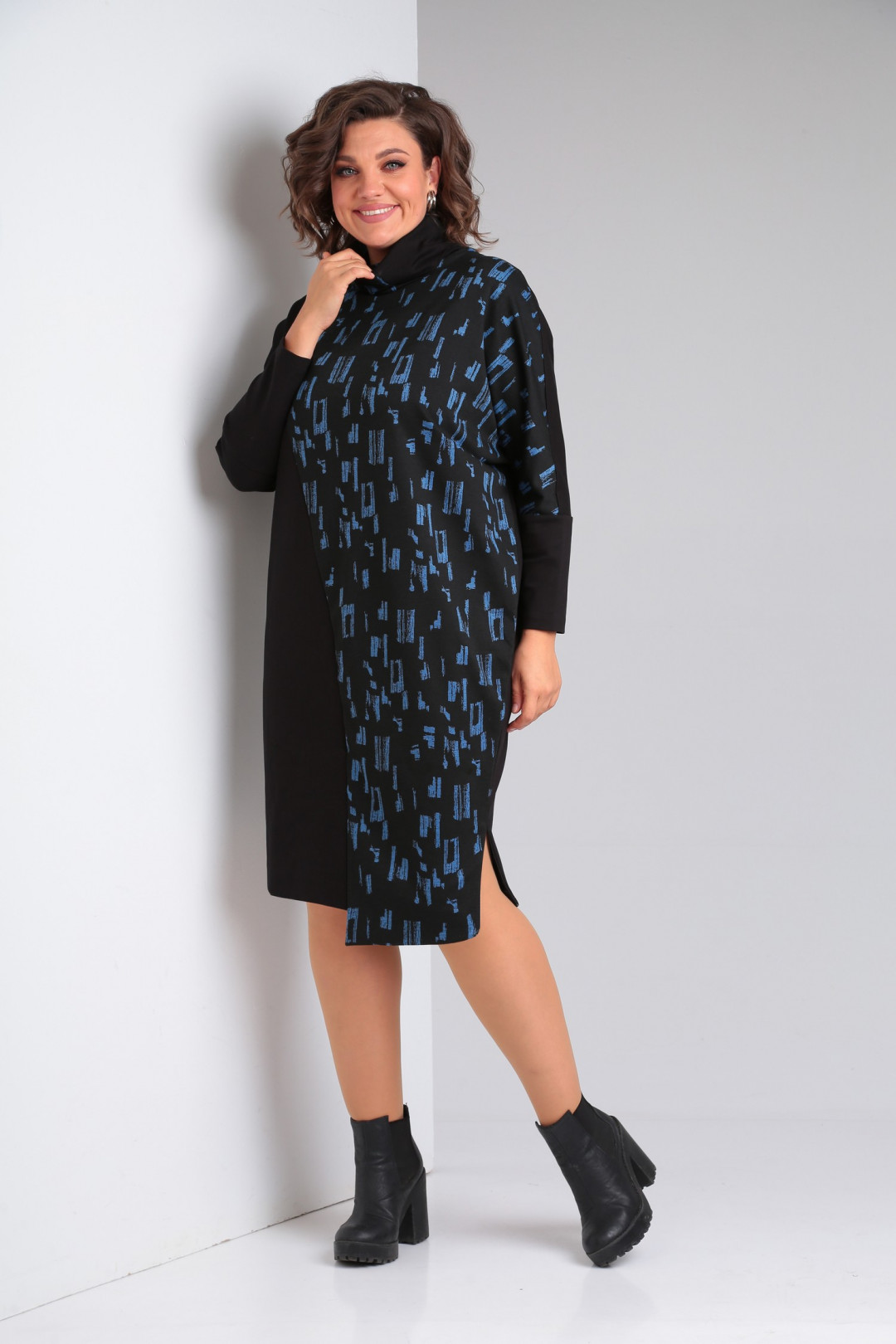 Платье ЛадисЛайн 1475 черный+ синий