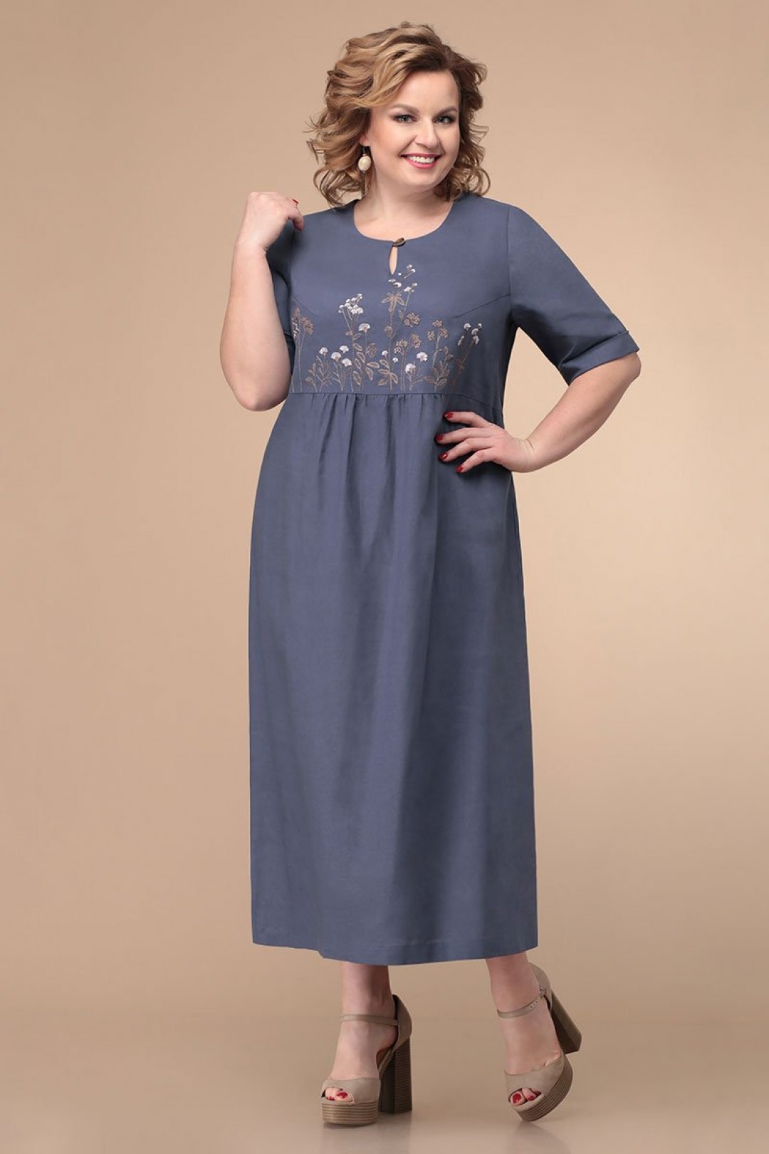 Платье Линия Л Линия Л 1789 оттенки синего /светлая вышивка