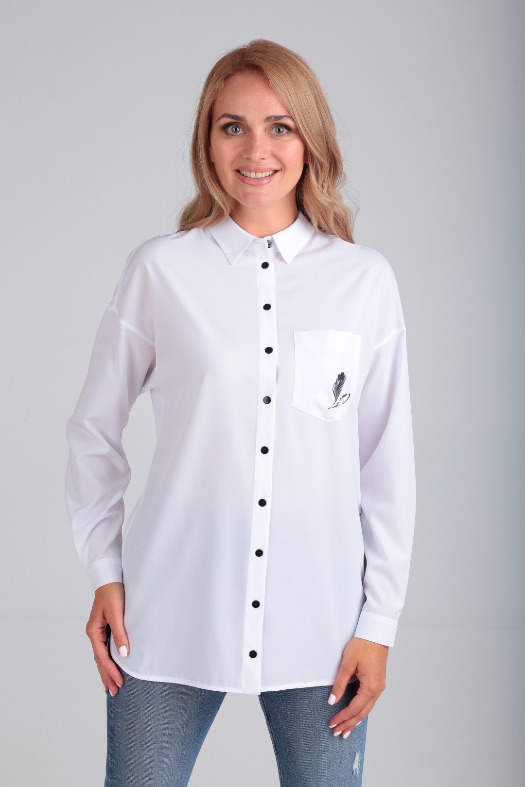 Рубашка MODEMA 449/4 белая с аппликацией «перо»