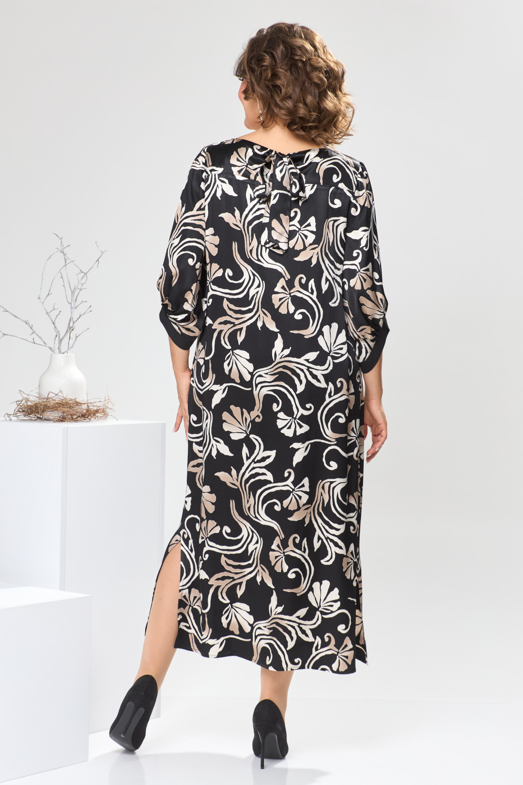 Платье Romanovich Style 1-2442 чёрный/вензеля