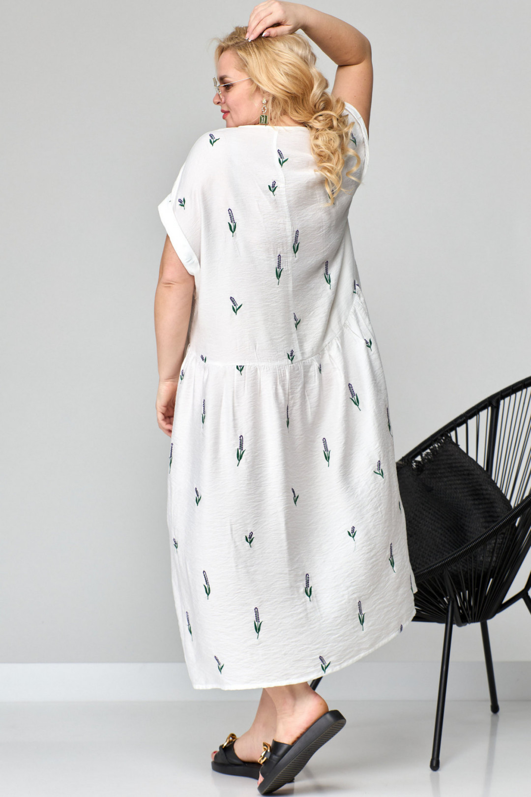 Платье SOVA 11014 молочный вышивка лаванда