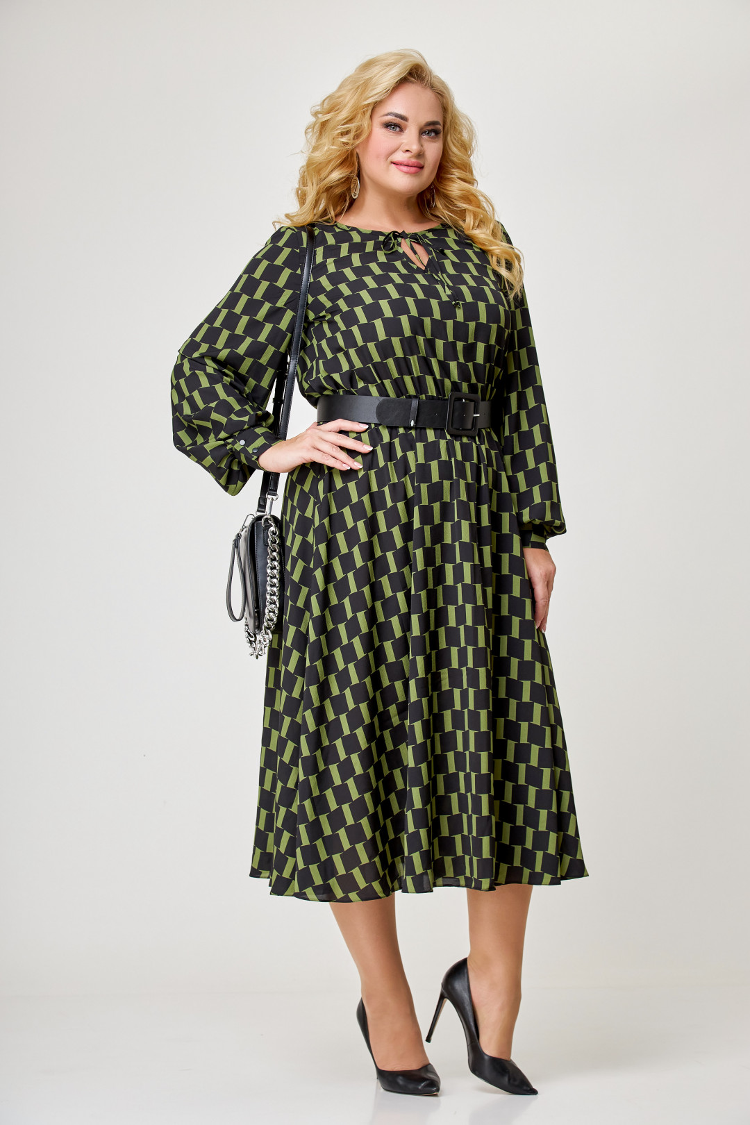Платье Swallow 605 принт “Чёрно-зелёный пиксель”