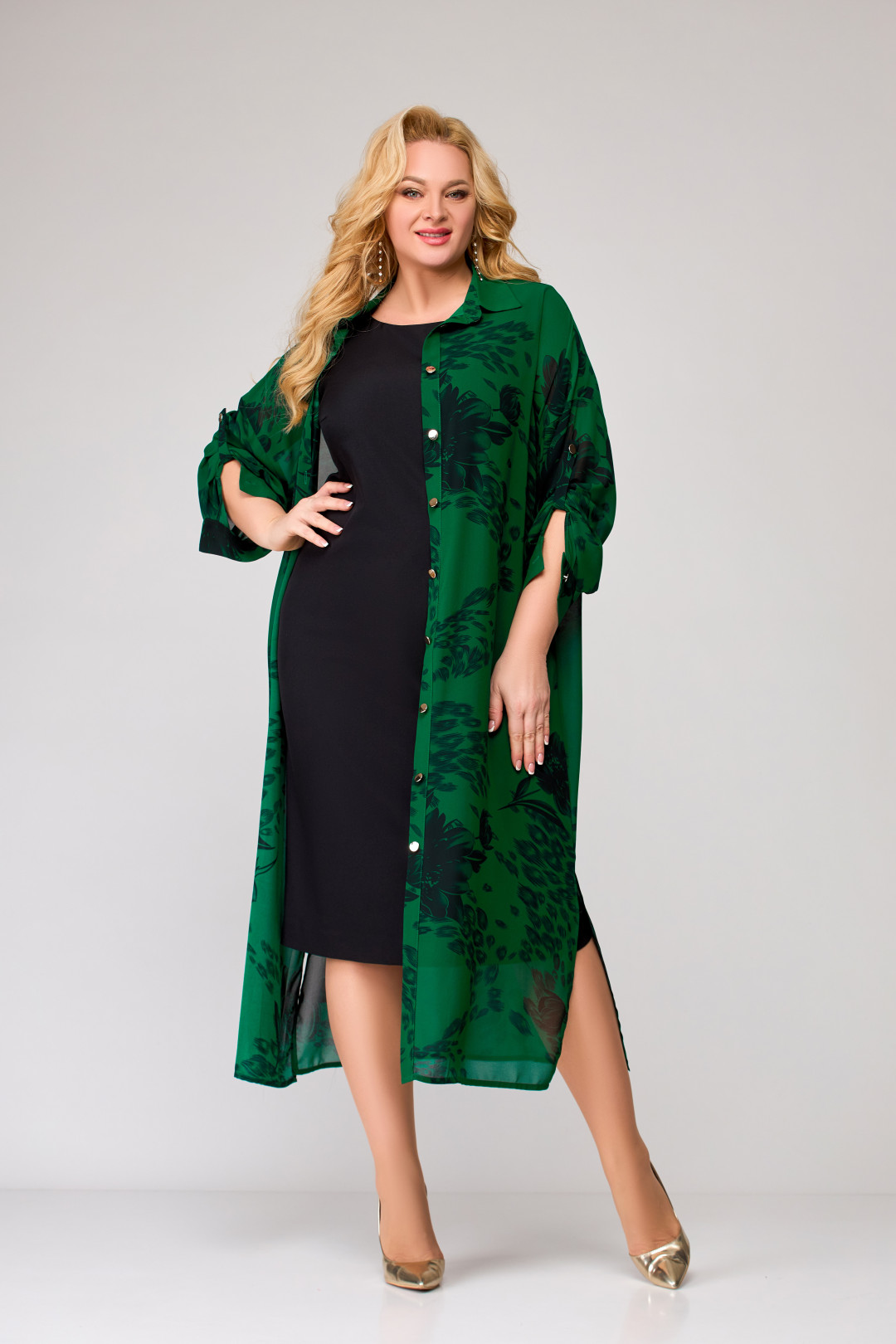 Платье Swallow 651 зелёный в чёрные цветы