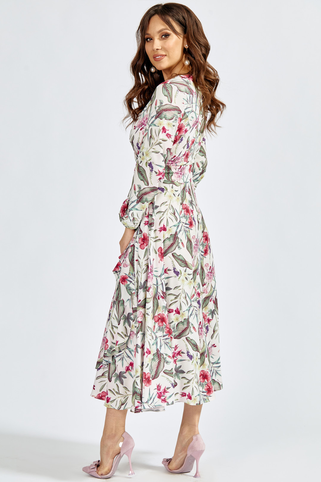 Платье ТЭФФИ-стиль 1417 цветы на молочном