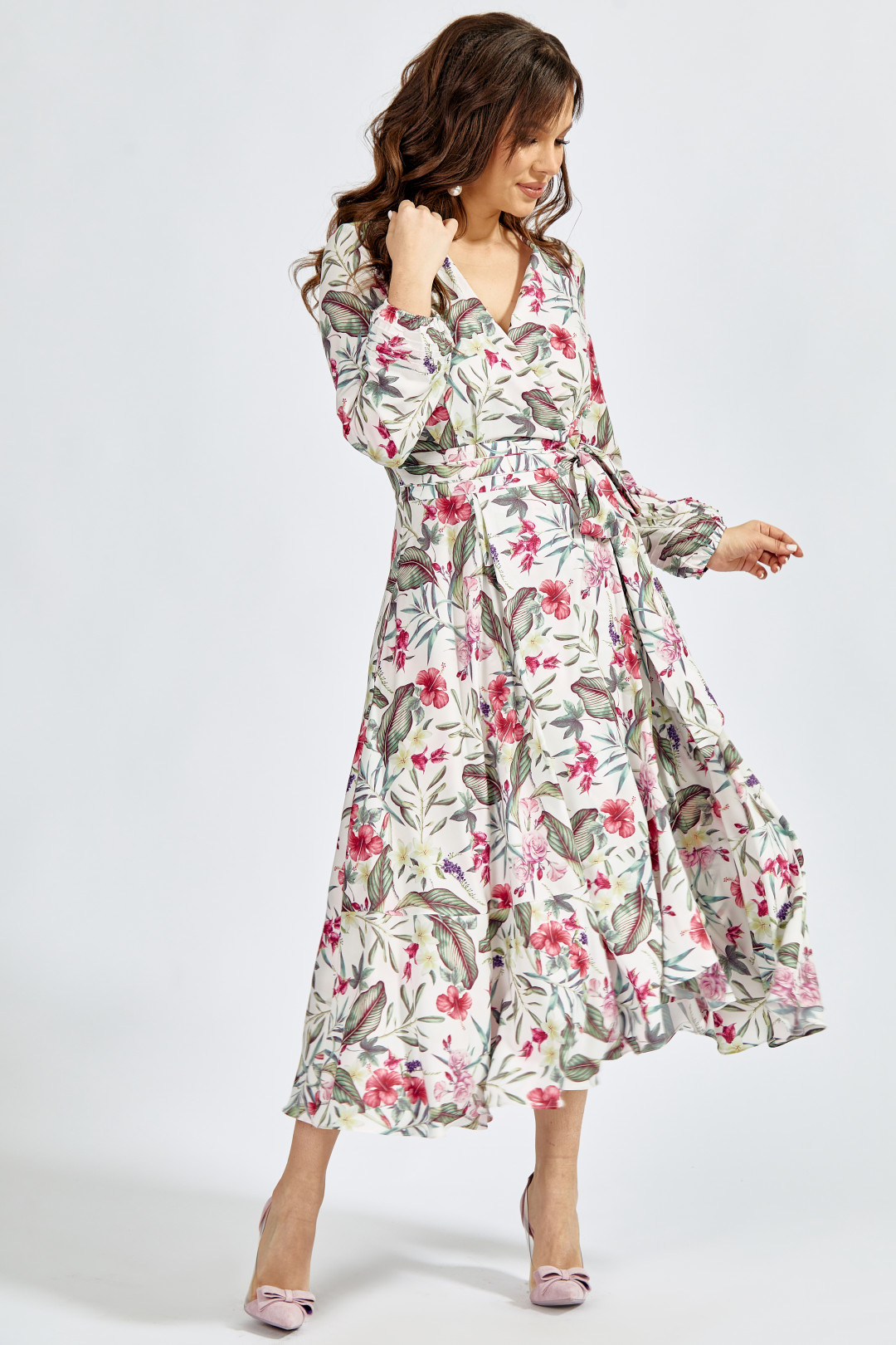 Платье ТЭФФИ-стиль 1417 цветы на молочном