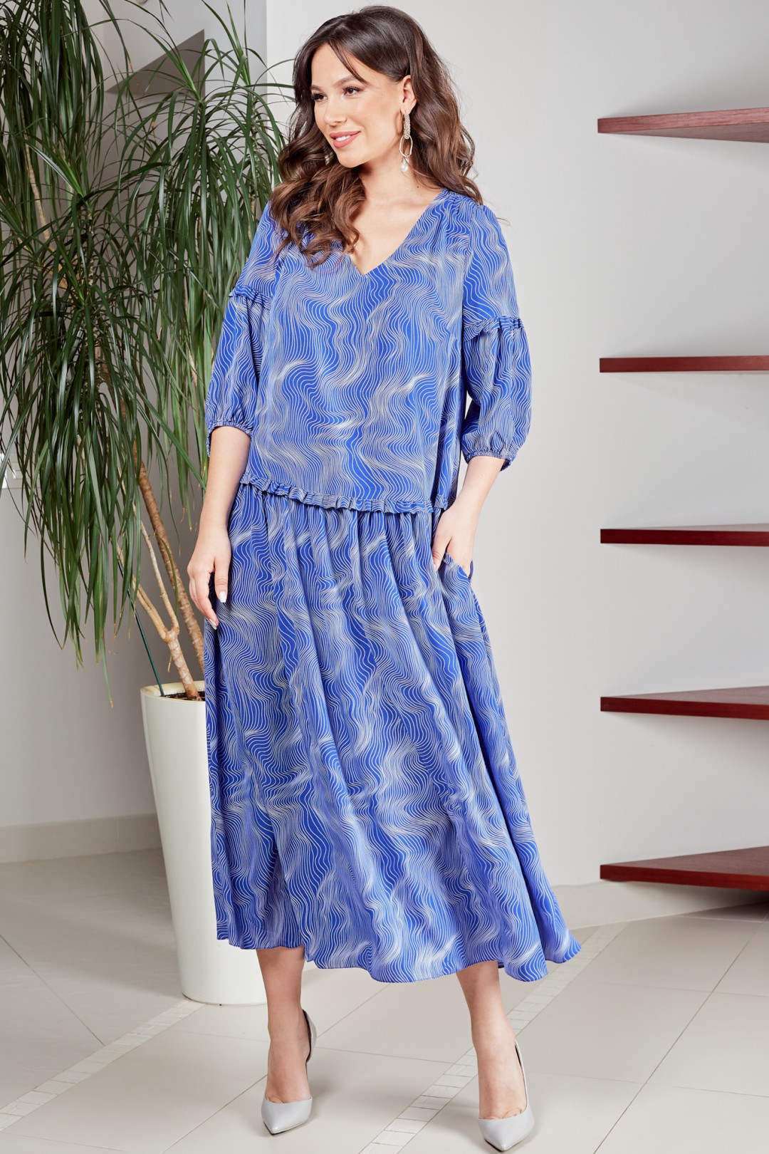 Платье ТЭФФИ-стиль 1496  волна на синем