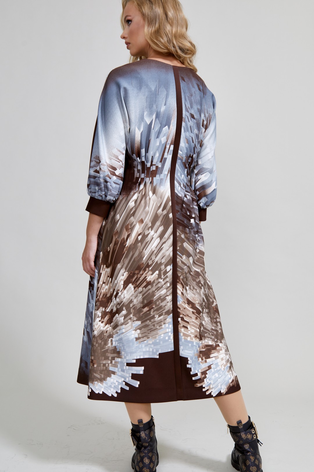 Платье ТЭФФИ-стиль 1592 молочный шоколад + кристаллы