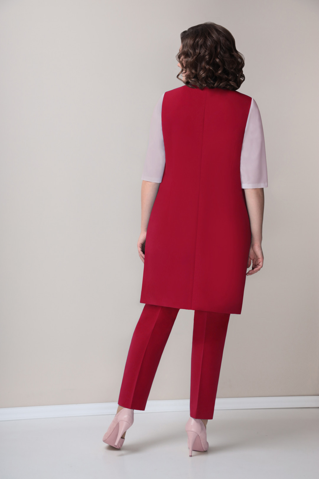 Костюм VOLNA 1235 красный, блуза- кремово-бежевый